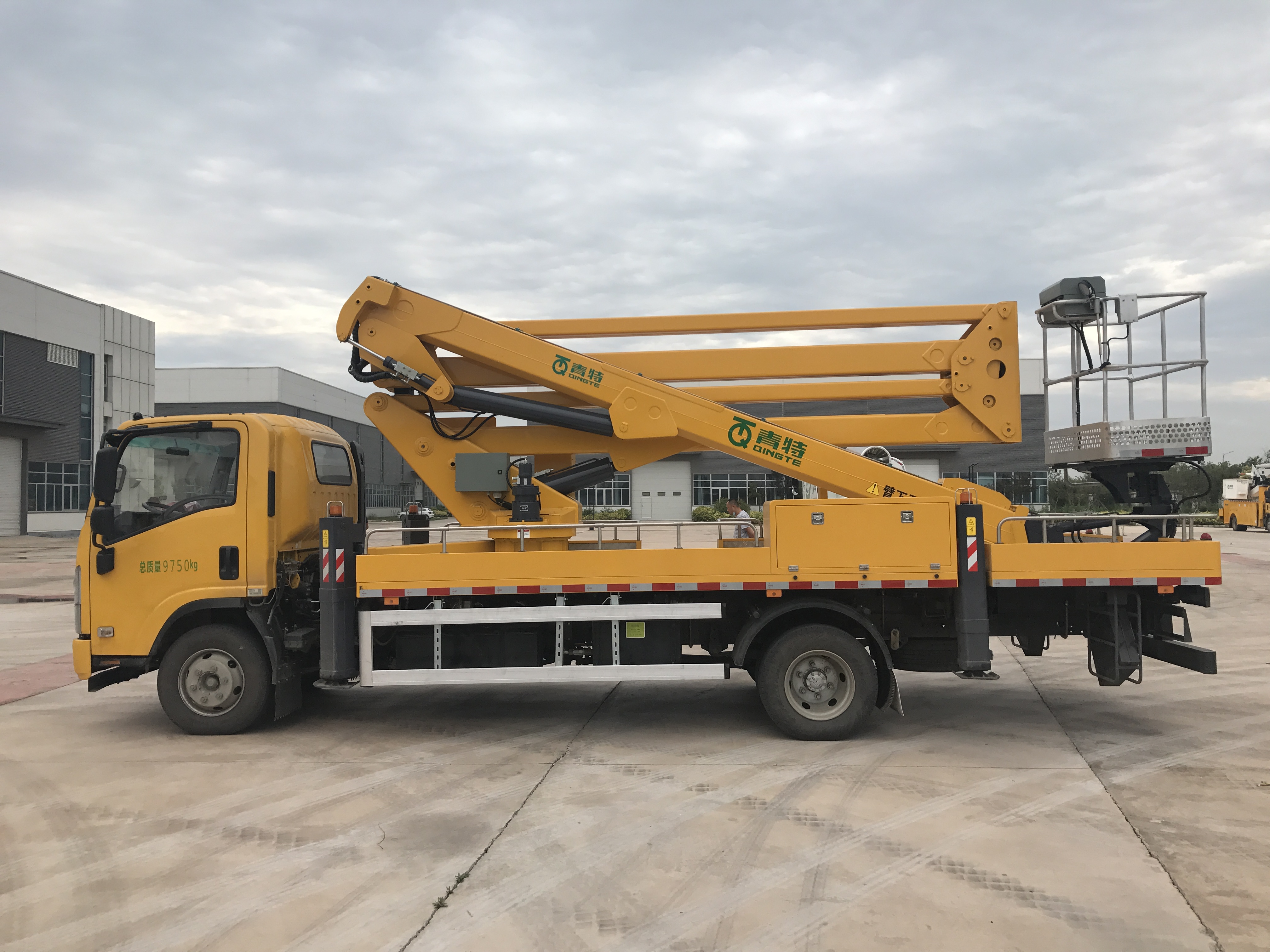 28�׸߿ճ�QDT5100JGKJ6